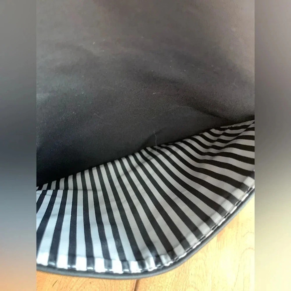 Givenchy parfums black tote  bag - Picture 9 of 9